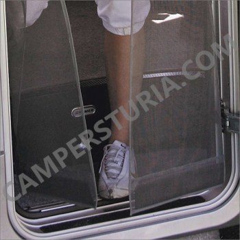 mosquitera-puerta-fiamma-campersturia-2